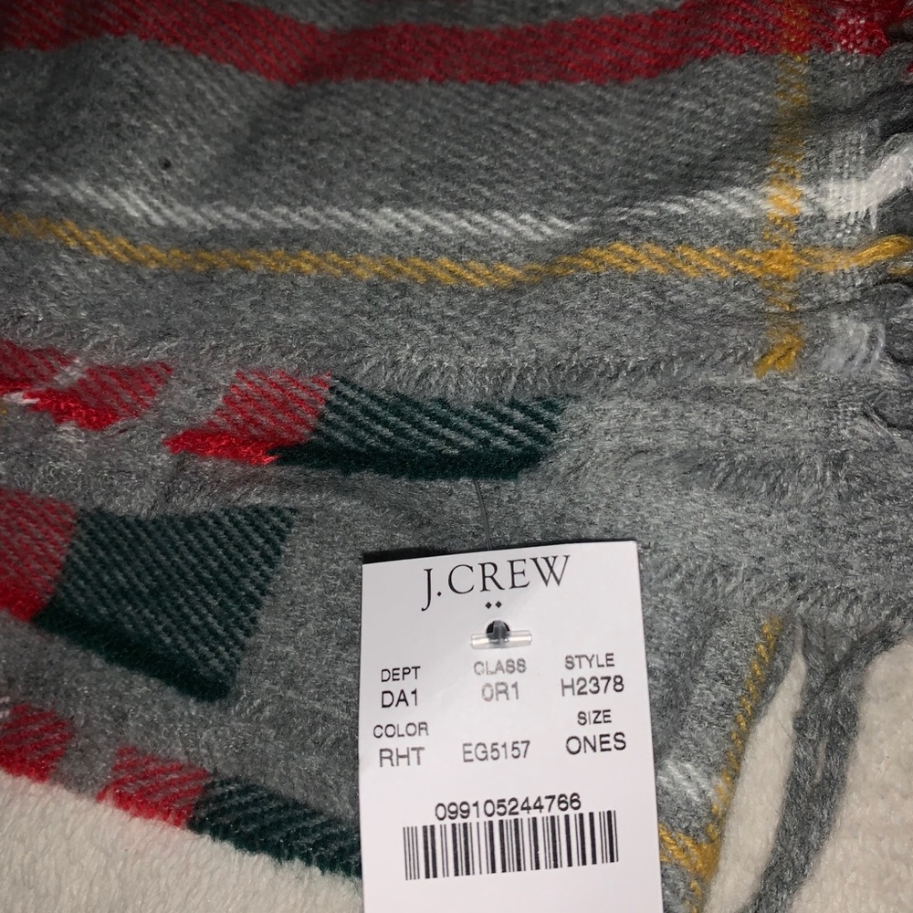 Scarf - Picture 4 of 4